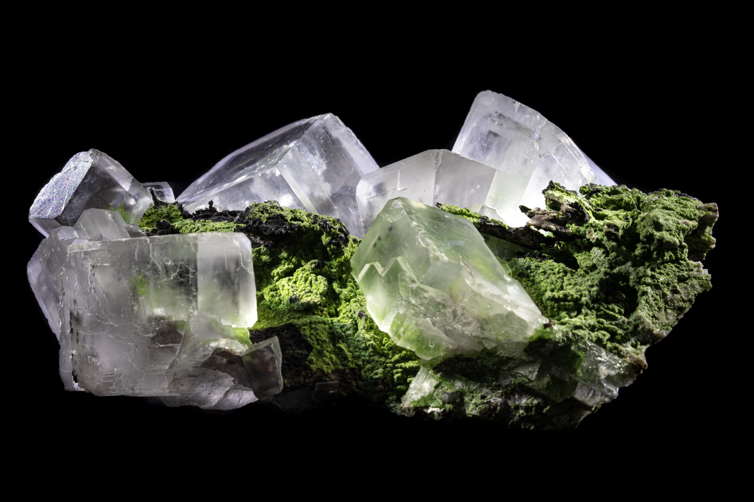 Calcite Phantom on Mottramite